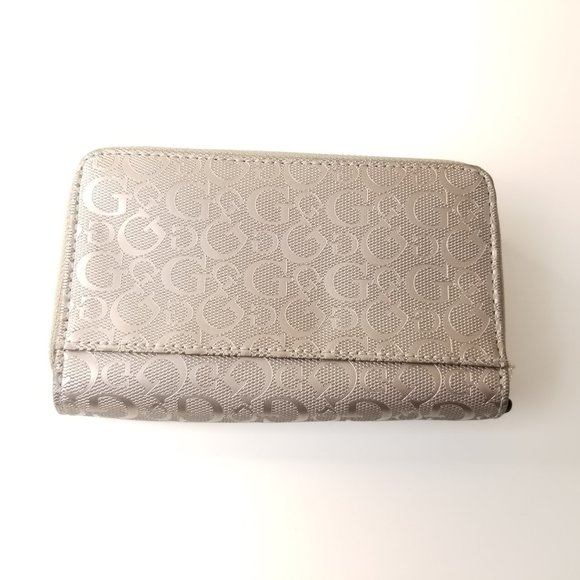 Guess Grey Wallet Purse Zip Around Clutch Bag with Logo Design - Very Good - Picture 3 of 10